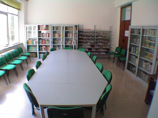 biblioteca plesso pennesi